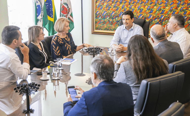 Eduardo Pimentel quer ampliar parceria com o Governo do Estado para o atendimento na saúde de Curitiba