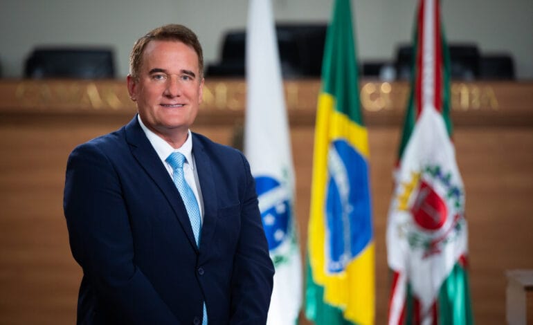 Tico Kuzma é eleito presidente da Câmara Municipal de Curitiba
