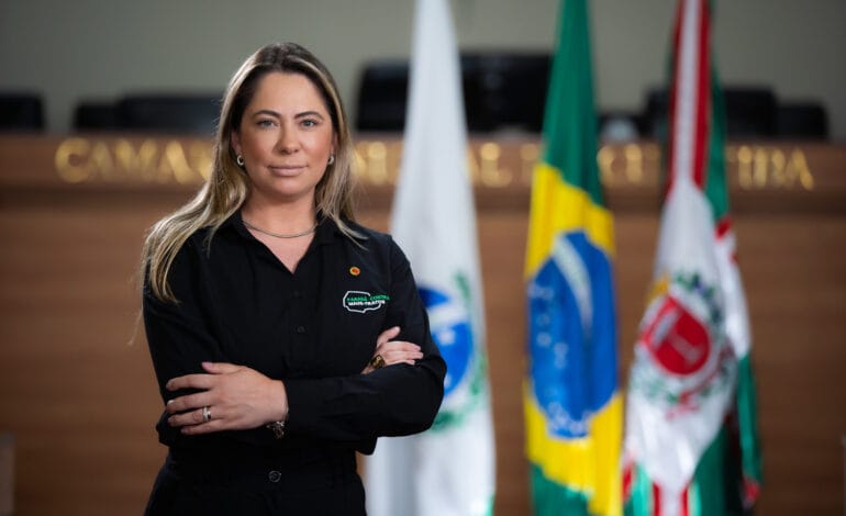 Vereadora propõe fim de rodeios e rinhas de animais em Curitiba