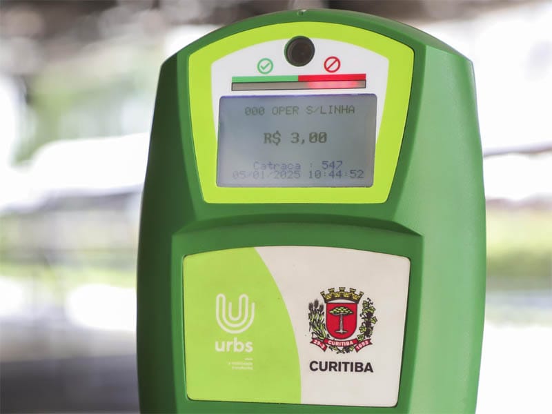 Curitiba pode testar meia tarifa em dias úteis no transporte coletivo