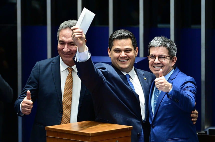 Davi Alcolumbre é o novo presidente do Senado