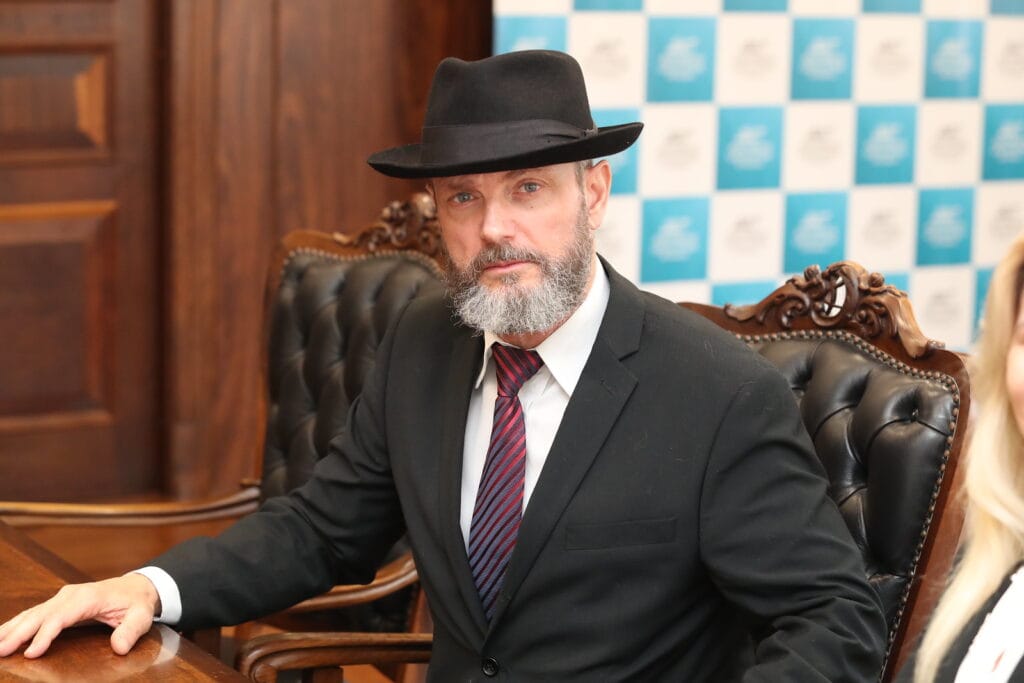 Delegado Tito Barichello pode estar de malas prontas para o PL