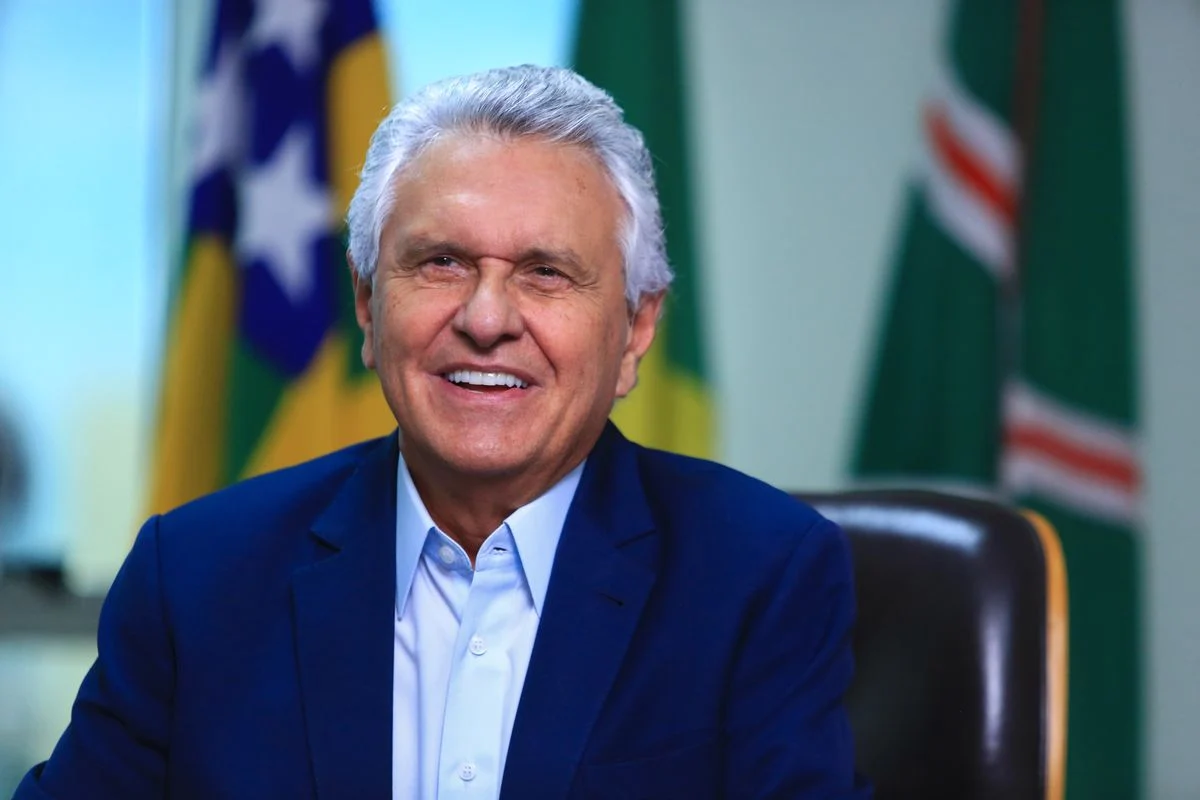 Ronaldo Caiado Confirma Pré-Candidatura à Presidência em Meio a Desafios Partidários