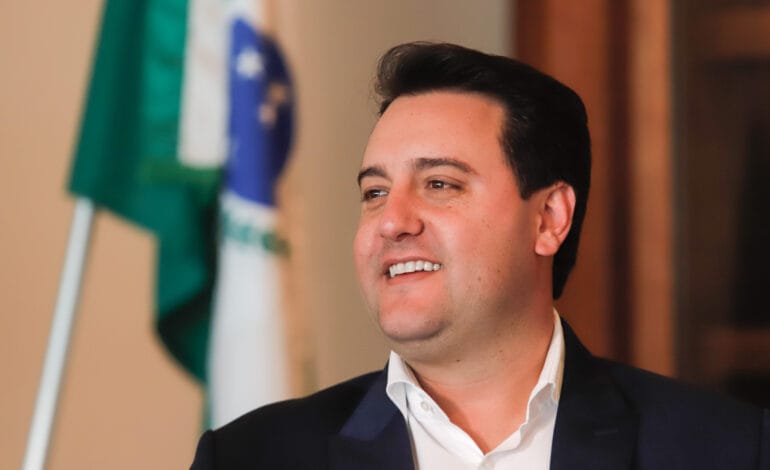 Aprovação de Ratinho Junior dispara e governador será peça-chave na eleição de seu sucessor