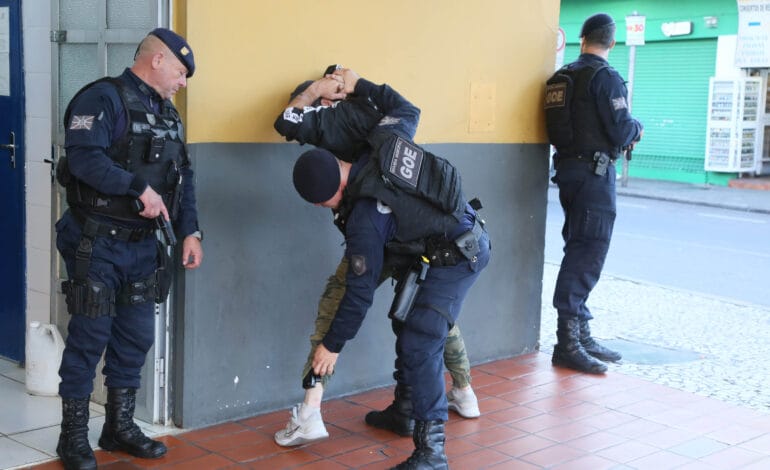Operação Centro Seguro leva 110 guardas municipais e policiais militares à Praça Rui Barbosa