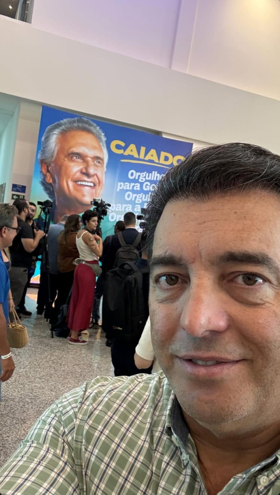 Francischini Prioriza Caiado e Deixa Bolsonaro de Lado em Agenda no Paraná