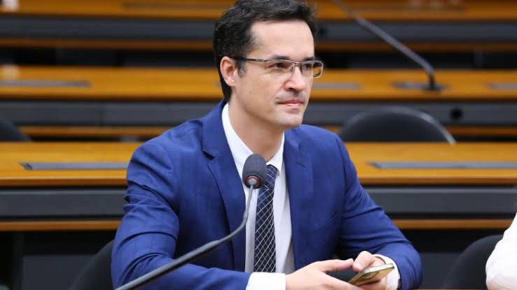Partido Novo quer Deltan Dallagnol candidato ao Senado em 2026