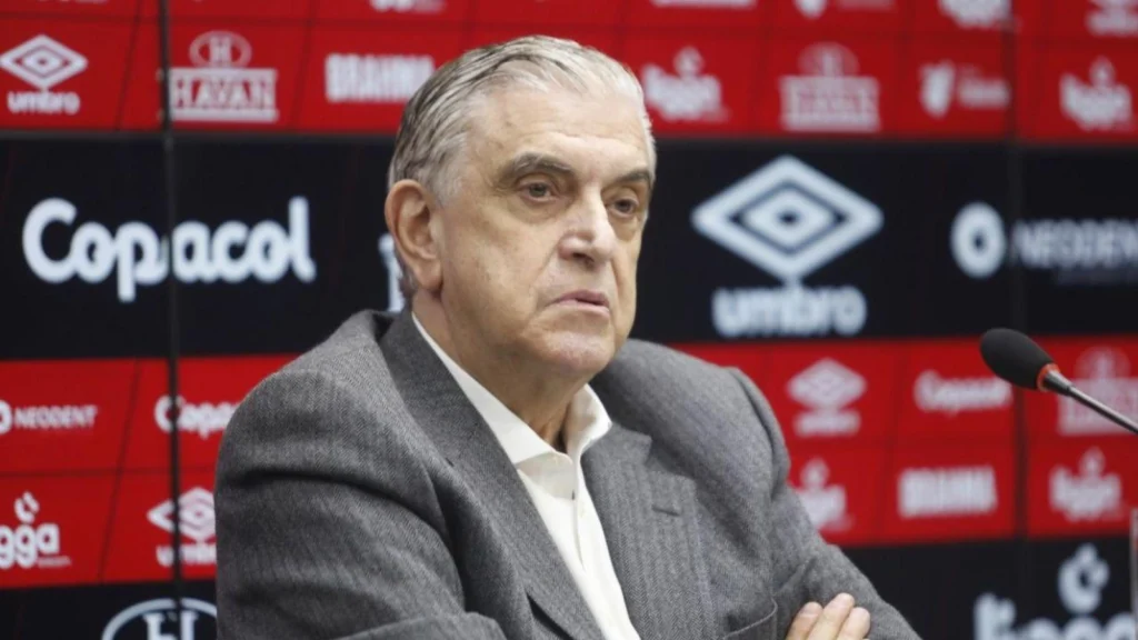 “Estou cansado”: Petraglia admite desgaste e crise no Athletico se aprofunda